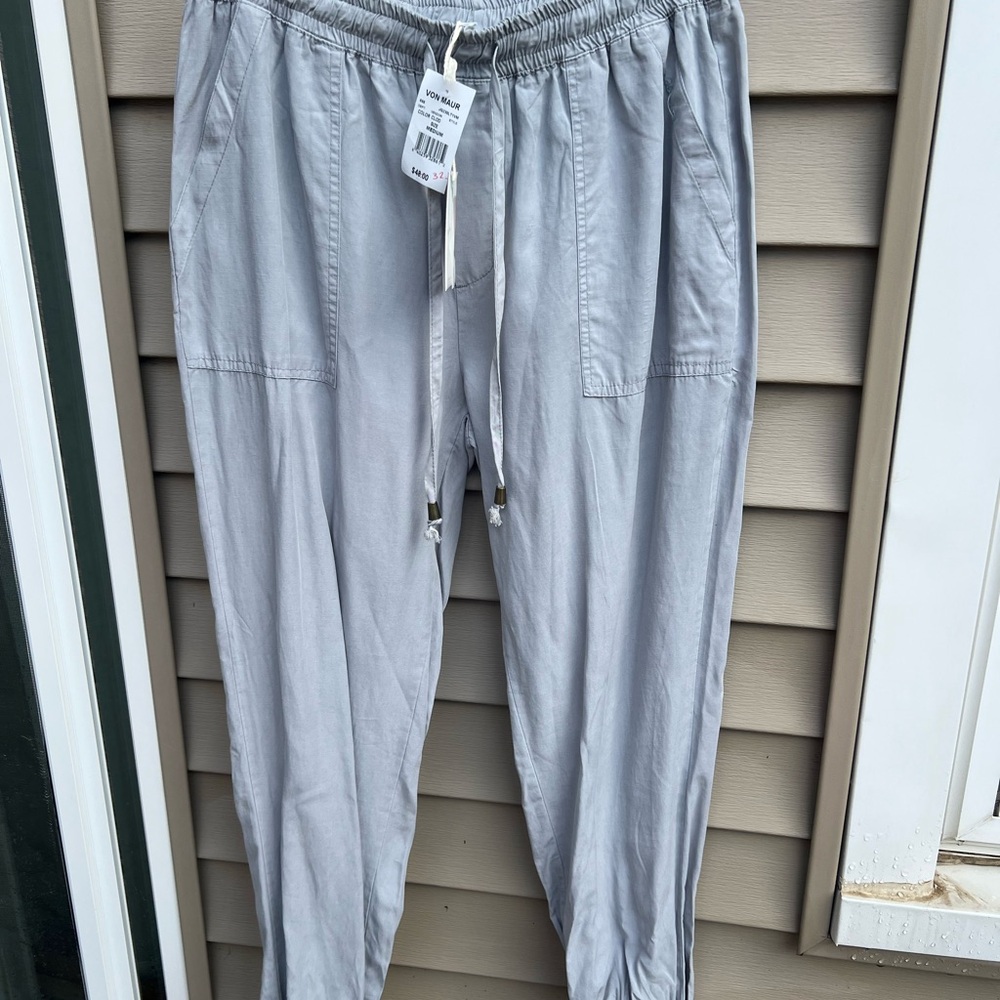 NWT Thread & Supply Ash Gray Joggers